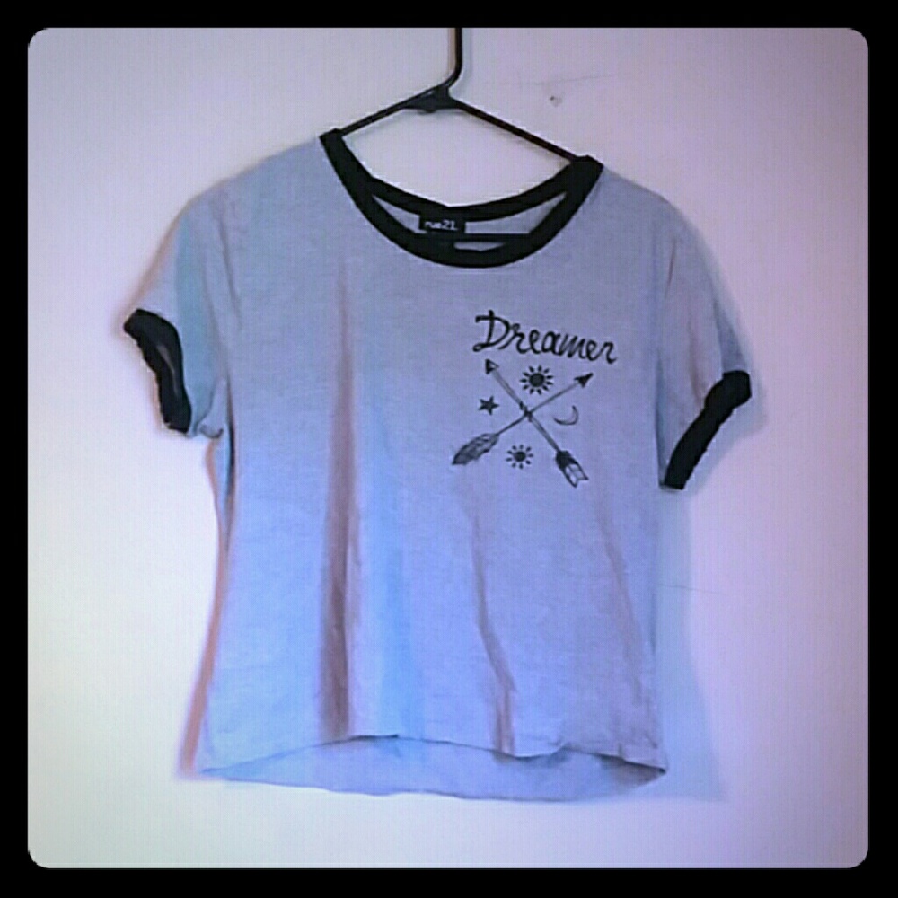 Crop top (shirt)